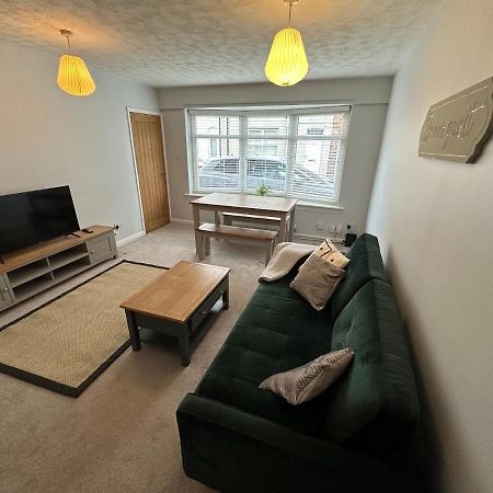 Cosy, 2 Bedroom Cottage In Guisborough Town Centre Luaran gambar