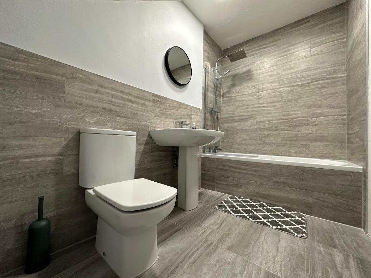 Cosy, 2 Bedroom Cottage In Guisborough Town Centre Luaran gambar