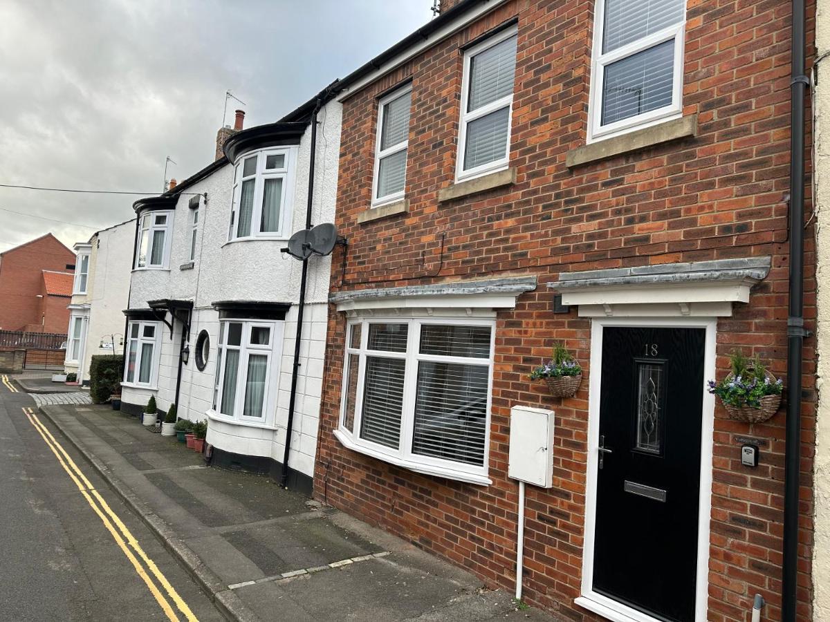 Cosy, 2 Bedroom Cottage In Guisborough Town Centre Luaran gambar